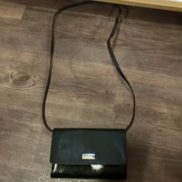 Kate spade Forrest green purse never used - Picture 3 of 3